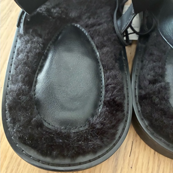 🆕Zara Black Faux Fur Lined Flat Cage Sandals 9/40🆕 - Picture 11 of 16